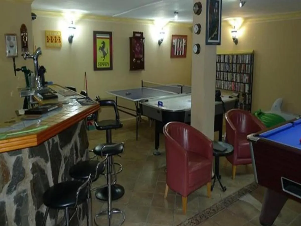 Finca Toredo Large Heated Pool,Hot Tub,Bar/Games Room,Gym,Cave, Free Wifi Atogo 0*,  Spain