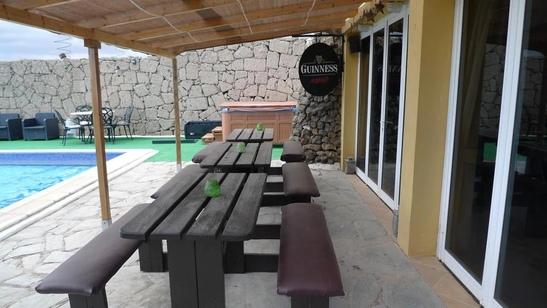 Finca Toredo Large Heated Pool,Hot Tub,Bar/Games Room,Gym,Cave, Free Wifi Atogo Spain