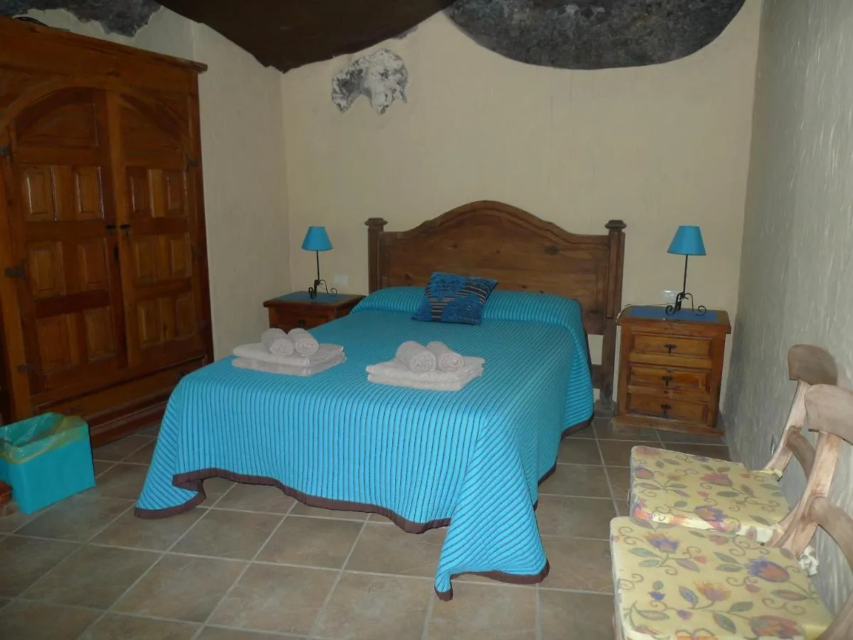 Finca Toredo Large Heated Pool,Hot Tub,Bar/Games Room,Gym,Cave, Free Wifi Atogo Villa