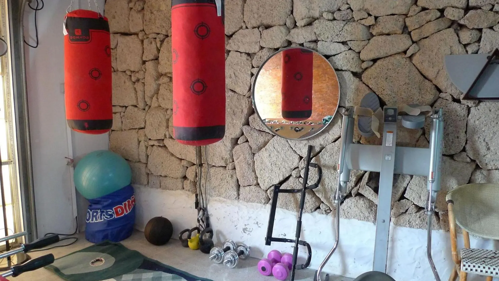 Finca Toredo Large Heated Pool,Hot Tub,Bar/Games Room,Gym,Cave, Free Wifi Atogo Villa
