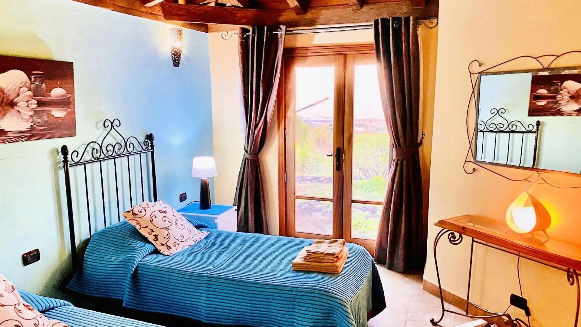 فيلة Large Heated Pool, Hot Tub, Bar, Games Room, Gym, 2 Caves, New Outdoor Kitchen إسبانيا
