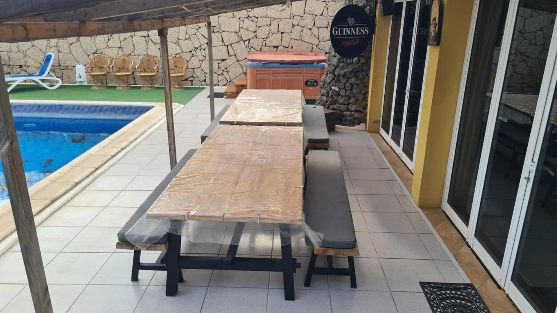 فيلة Large Heated Pool, Hot Tub, Bar, Games Room, Gym, 2 Caves, New Outdoor Kitchen