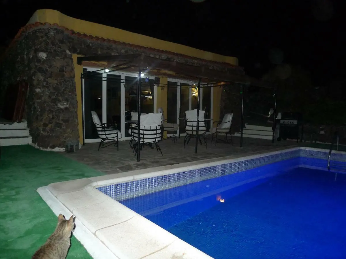 Villa Finca Toredo Large Heated Pool,Hot Tub,Bar/Games Room,Gym,Cave, Free Wifi Atogo Spain